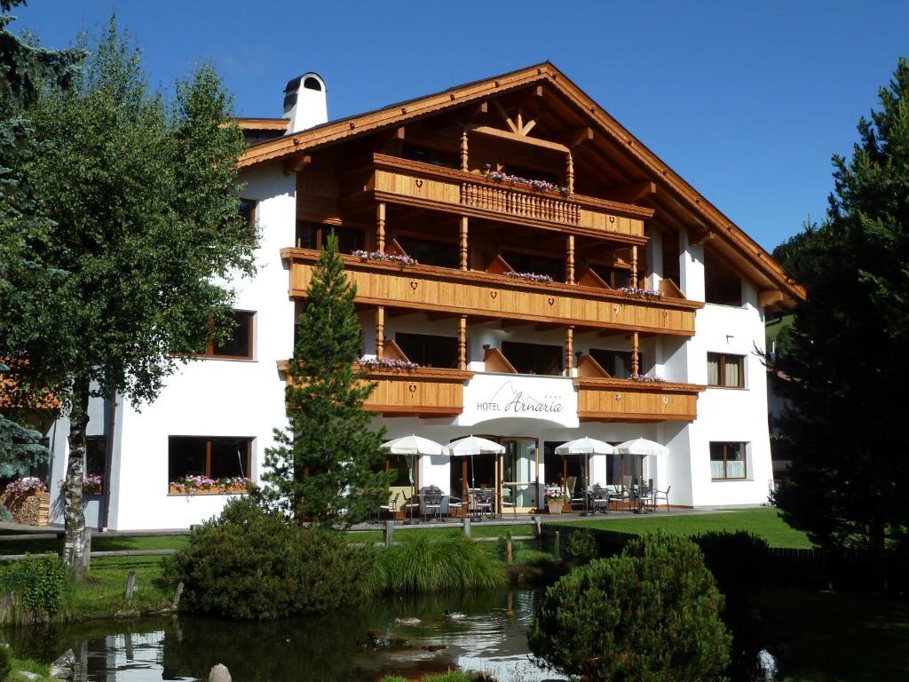 Hotel Arnaria St. Ulrich in Gröden Exterior foto